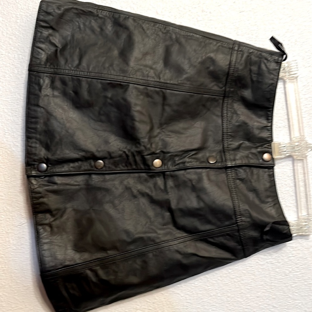 Real cute and real lined, leather, black, mini skirt